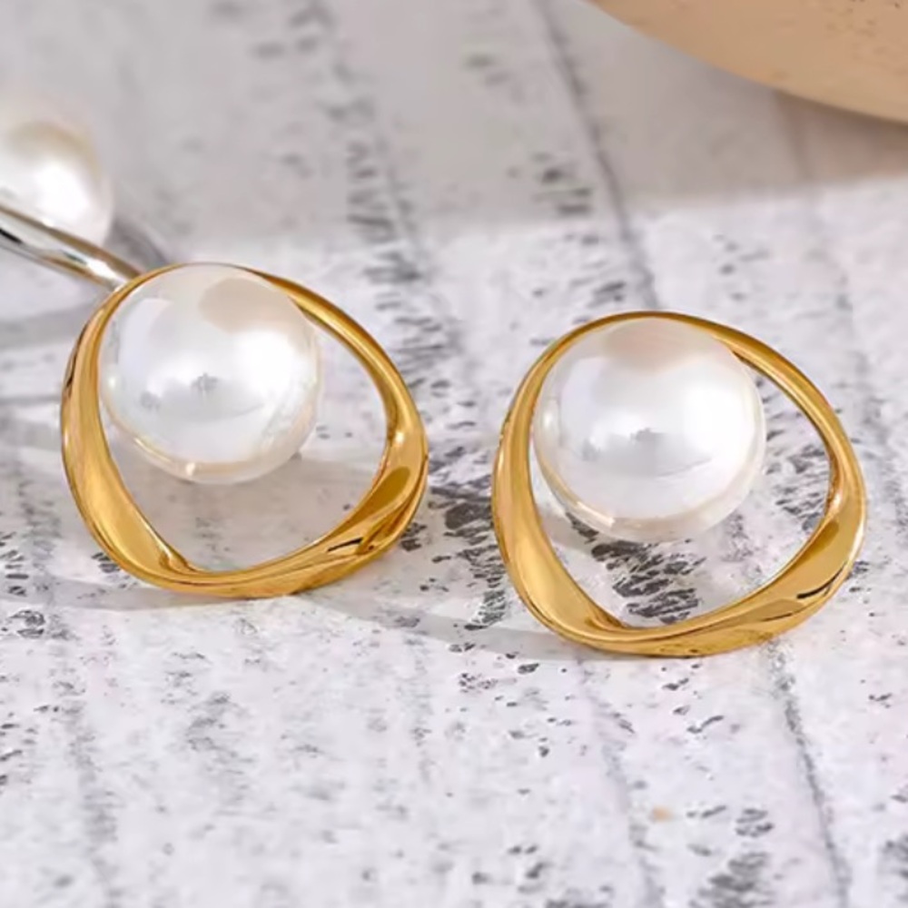 Stainless Steel Gold Tone and Pearl Earrings (A7) - Picture 3 of 8